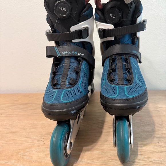 Alexis Shoes - Alexis Teal and White Inline Skates